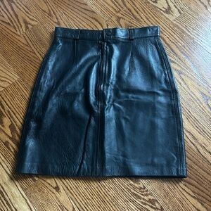 Elegant Black Leather Pencil Skirt